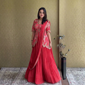 Conjunto de Lehenga Rojo Bordado con Falda Plisada de Corte Acampanado y Dupatta, Vestido Maxi de Fiesta con Cuello en V y Manga Corta - Product Image 1