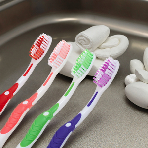 OEM Free Sample Großhandel Zahnbürste für Erwachsene Günstige Zahnbürste mit CE-Unterstützung Anpassung Cepillo De Dientes - Product Image 2
