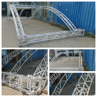 Système de treillis de cadre en aluminium incurvé supérieur éclairage extérieur structure de scène de treillis de performance musicale à vendre