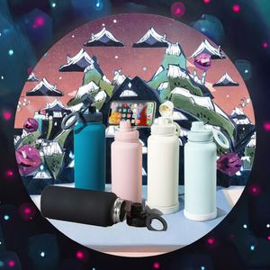 Bouteille d'eau isotherme en acier inoxydable à double paroi avec logo personnalisé, 18 oz, 32 oz, avec poignée magnétique MagSafe pour téléphone - Product Image 2