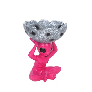 Cendrier portable en résine avec tête de diable rouge, design européen, couleur personnalisable, artisanat unique - Product Image 4