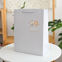 Bolsas de Papel Impresas con Diseño de Dibujos Animados Personalizadas de Fábrica con MOQ Bajo, Bolsas de Regalo para Juguetes, Accesorios, Embalaje Minorista de Lujo con Logotipo Personalizado