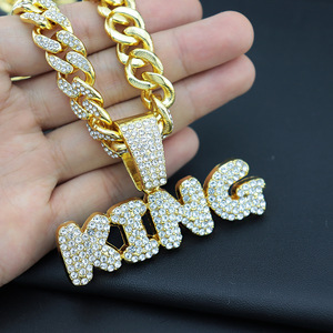 Pendentif personnalisé Lettres ROI Chaîne cubaine Colliers HipHop en cristal bling glacé Bijoux de charme pour hommes - Product Image 2