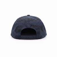 Casquette de sport personnalisée pour le golf, la course et les activités de plein air, 7 panneaux, camouflage, perforations laser, séchage rapide, respirante, visière plate, patch en caoutchouc, fermeture snapback