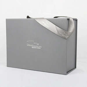 Custom Foldable Cardboard Gift Boxes Large Carton Box Packaging Magnetic Gift Box With Ribbon