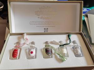 น้ำหอมกลิ่นผลไม้และกลิ่นน้ำหอมขนาด5มล. 7.5มล. 10มล. แบรนด์หรูของฝรั่งเศส - Product Image 5