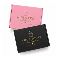 Boîte d'expédition en carton ondulé noir et rose avec logo, design de luxe, pour chaussures, vêtements, t-shirts, chaussettes, cravates, parfums, perruques et emballages cadeaux en papier