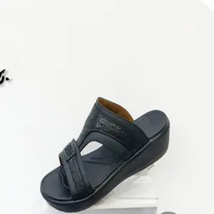 Hot sale cheap wholesale light high-quality wearable sandals for men sandals arabic slippers iraq dubai slipper