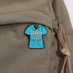 Broche de Enfermera Esmaltado Personalizado con Diseño Divertido, Estilo Nuevo, Broche con Forma de Uniforme Médico <span class=keywords><strong>para</strong></span> Regalo de Enfermera, Accesorios - Product Image 6