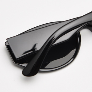 Gafas de Sol de Diseño Retro Polarizadas para Hombre y Mujer, Modelo Tr90 2026, Negras, Ovaladas, Nuevas - Product Image 4