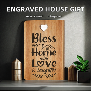 Planche à découper carrée en acacia gravée - Cadeau de déménagement pour les nouveaux propriétaires, les couples et les familles - Product Image 2