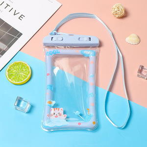 Étui de téléphone étanche à motif de dessin animé mignon, en PVC transparent avec sangle, idéal pour la natation, les voyages et la salle de bain - Product Image 1