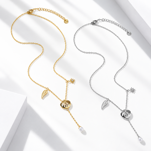 Collier Lariat Perle Céleste en Acier Inoxydable avec Breloques Imitation Perle, Aile d'Étoile et Coquillage Or et Argent - Product Image 1