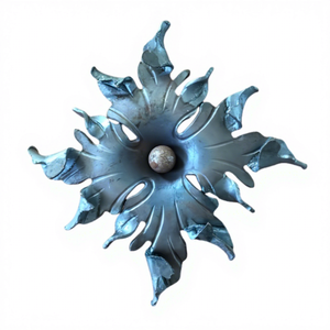 ألواح سياج فيلا كلاسيكية من الحديد المطاوع المصنوع يدويًا بتصميم أزهار وأوراق، متينة ومقاومة للصدأ، للديكور الخارجي للممرات والساحات - Product Image 2