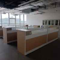 Poste de travail en îlot de bureau LIWEI avec cloison en verre, cadre en aluminium, design moderne et écologique, garantie 3-5 ans