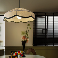 Lustre LED plissé vintage en tissu à bord festonné avec garniture vert foncé pour chevet, salle à manger, îlot de cuisine