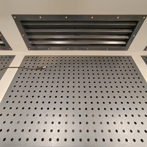 Nuovo Tavolo di Levigatura e Lucidatura con Aspirazione Integrata, Costruzione in Acciaio al Carbonio, Efficienza del Filtro al 99,9% per Polveri di Lavorazione del Legno - Product Image 5