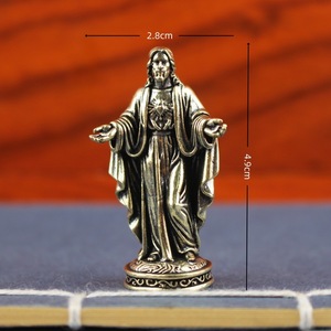 Statuetta di Dio in Ottone Stile Vintage, Personaggio Sacerdote, Ornamento da Scrivania in Stile Cinese, Piccolo Articolo Artigianale in Ottone Creativo per il Commercio Transfrontaliero - Product Image 6