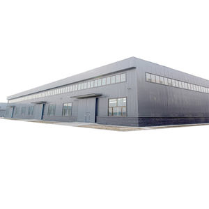 Hangar métallique agricole spécialisé pour le stockage de tracteurs et de machines agricoles - Product Image 3