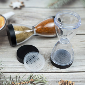 Capacité de 100ml Outil de camping en plein air en plastique Salière <span class=keywords><strong>Poivrière</strong></span> Pot à épices Bouteille avec couvercle Shaker - Product Image 4