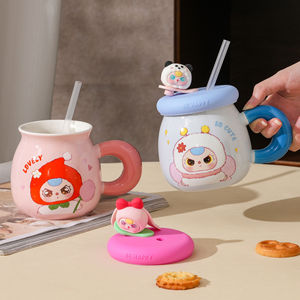 Mug en céramique au design moderne 2025 avec couvercle pour couples, tasse à paille pour enfants, cadeau du Festival Qixi, tasse à eau pour usage domestique pour bébé de trois ans - Product Image 2