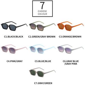 Gafas de Sol Unisex de Moda con Logotipo Personalizado 2025, Estilo Punk con Remaches, Degradado, Protección UV400, Color Jelly, Ovaladas - Product Image 6
