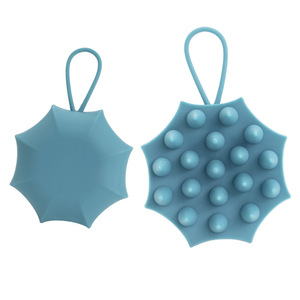 <span class=keywords><strong>Brosse</strong></span> à shampooing en silicone de haute qualité avec <span class=keywords><strong>boucle</strong></span> de suspension sans désordre, logo personnalisé, <span class=keywords><strong>brosse</strong></span> de massage pour laver les cheveux - Product Image 1