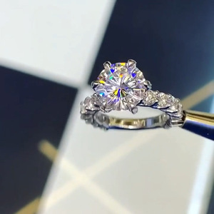 Anello a Stella a Sei Punte per Donne, Elegante Accessorio da Dito per Matrimoni, Proposte e Feste, Idea Regalo - Product Image 2