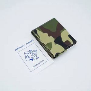 Couverture Thermique Solide Légère en PE et Aluminium, Imperméable, Toutes Saisons, 130*210cm, Chaud et Confortable, pour Survie d'Urgence - Product Image 1