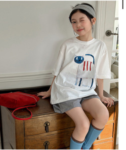 ชุดเสื้อยืดพิมพ์ลายแมวสีขาว+กางเกงขาสั้นสีเทา 2 ชิ้น สำหรับเด็กผู้หญิง ปี 2026 - Product Image 6