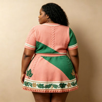 Ensemble complet grande taille pour femme OEM, marque KTY, usine de Guangzhou, comprenant un haut à col rond et manches courtes et une mini-jupe pull coupe trapèze