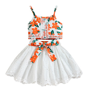 Produttore di <span class=keywords><strong>abbigliamento</strong></span> 2025 nuovo Design con bretelle in pizzo floreale stampa coreana da bambina estate 2 pezzi Set di <span class=keywords><strong>abbigliamento</strong></span> per bambini cotone cavo Gir - Product Image 1
