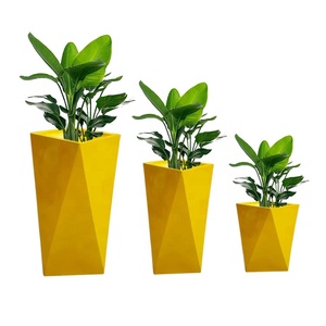 Jarrón <span class=keywords><strong>alto</strong></span> de fibra de vidrio para el hogar, diseño único, forma Irregular, estándar de exportación - Product Image 1