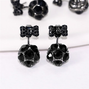Boucles d'oreilles clous en cristal noir E1580, en argent 925, forme boule, serti clos, bijoux de luxe pour femme, pour soirée - Product Image 4