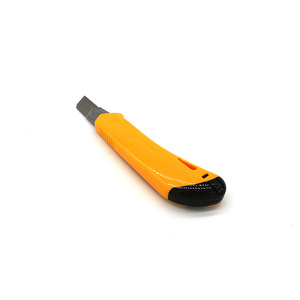rétractable automatique <span class=keywords><strong>en</strong></span> plastique couteau de coupe, Lames <span class=keywords><strong>En</strong></span> Acier Inoxydable Poignées <span class=keywords><strong>En</strong></span> <span class=keywords><strong>Aluminium</strong></span> Coupe-Couteau - Product Image 3
