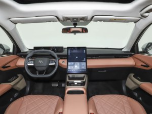 Nuevo Auto Changan Eado PHEV Modelo 2025, Smart New Blue Whale, Híbrido de 5 Plazas, Motor de Aspiración Natural, R17, Volante a la Izquierda, Jiben Auto - Product Image 5