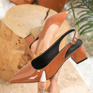 Nouvelles sandales d'été à talons hauts pour femmes, grandes tailles 36-45, en cuir verni uni, à bout ouvert, à enfiler, pour les aventures en extérieur en automne - Product Image 2