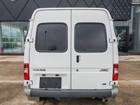 Bus JMC Tuyano 15 places, conduite à gauche, configuration 1+2, émissions Euro 5, moteur 2.8L