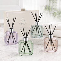 Bouteilles diffuseuses de parfum en verre carrées plates classiques et colorées de 250 ml, réutilisables, avec bouchon argenté et bâtonnets diffuseurs, boîte personnalisée