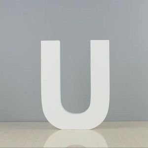 Lettera U in legno bianca da 12 pollici per decorazioni murali - Product Image 1