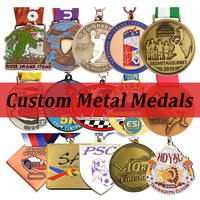 Médaille de sport personnalisée en métal pour marathon, forme feuille d'érable, plaquée or, médaille de course de demi-marathon avec ruban