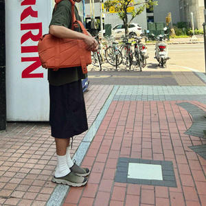 फैशन हॉट सेलिंग पालतू जानवर यात्रा टोटे बैग पोर्टेबल पेट बैग हैंडबैग छोटे पालतू जानवर लुभावनी कुत्ते बिल्ली वाहक बैग - Product Image 6