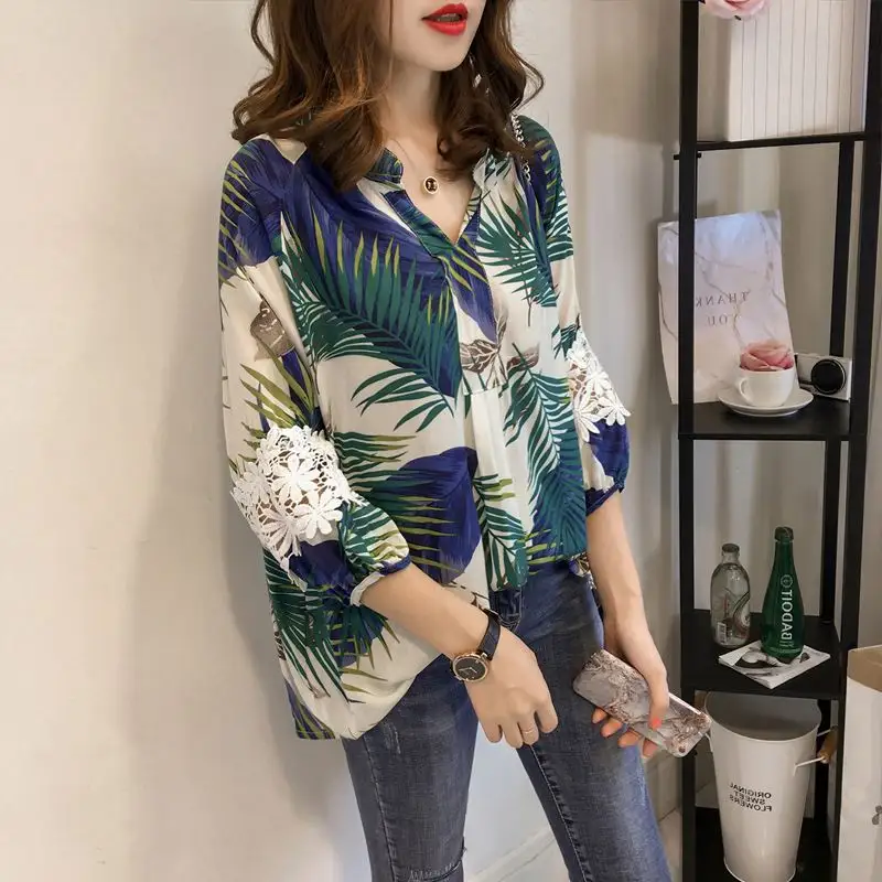 Korean Fashion Women Clothes Floral Print Shirts Hollow Out Lace Sleeve Blouses New Arrival Stand Collar Tops Casual Shirt