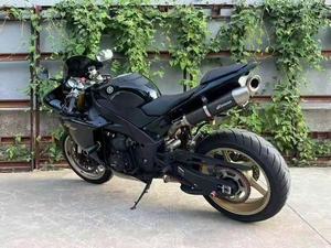 Yamaha R1 d'<span class=keywords><strong>occasion</strong></span>, moto sportive à essence avec TCS, cylindrée 1000 cm³, vitesse >290 km/h, trois plans de puissance - Product Image 2