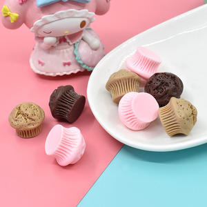 Abalorios de resina 3D con forma de cupcake, cabujones de resina Kawaii para simulación de comida en miniatura para casas de muñecas, para la fabricación de joyas DIY y pulseras - Product Image 6