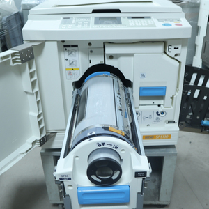 Duplicateur numérique Riso Premium reconditionné SF5130, imprimantes et scanner, fournisseur fiable de solutions d'impression mondiales - Product Image 2