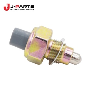 สวิตช์ไฟถอยหลังสำหรับโตโยต้า ไฮเอซ RZH113 ปี 1989-2004 - Product Image 3