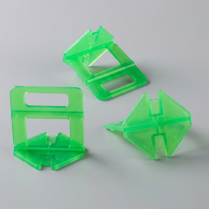 Clips et cales de nivellement écologiques pour système de nivellement de carreaux – Clips blancs, cales rouges – Utilisation professionnelle par les carreleurs uniquement - Product Image 1