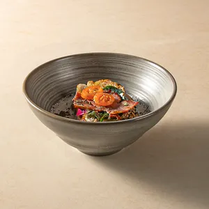 Fornitore di HoReCa grande ciotola di Ramen 7in 8in 9 pollici ciotola di porcellana glassa reattiva stoviglie da cucina per zuppa di insalata set di stoviglie in ceramica
