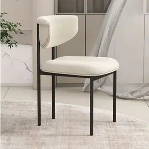 Высококачественный дизайнерский стиль бархатный обеденный стул Горячий Новый минималистский Повседневный стул для спинки для гостиной обеденный стол набор